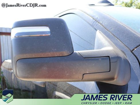 Used 2024 RAM 2500 Tradesman w/ Chrome Appearance Group AWD/4WD image 16