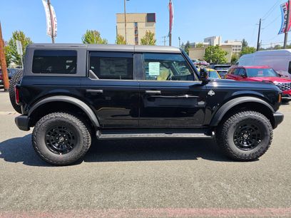 New 2026 Ford Bronco Outer Banks w/ Sasquatch Package
