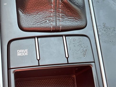 Used 2018 Kia Sorento L image 24