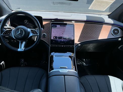 Used 2023 Mercedes-Benz EQE 350+ SUV w/ Exclusive Trim Package image 15