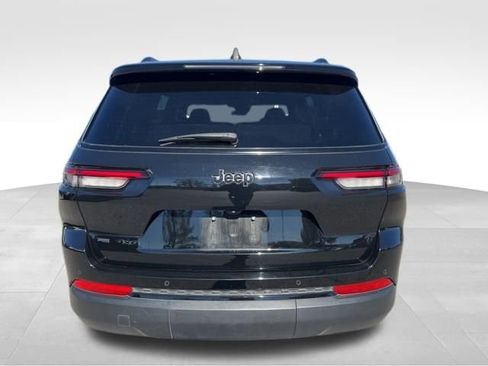 Used 2023 Jeep Grand Cherokee L Altitude image 6