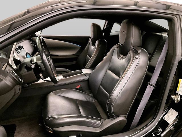 Used 2010 Chevrolet Camaro SS w/ RS Package RWD image 24