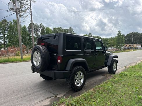 Used 2014 Jeep Wrangler Unlimited Sport w/ Quick Order Package 23S AWD/4WD image 4