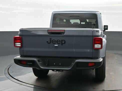 New 2026 Jeep Gladiator Sport image 5