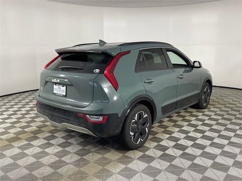 Used 2023 Kia Niro Wave image 17