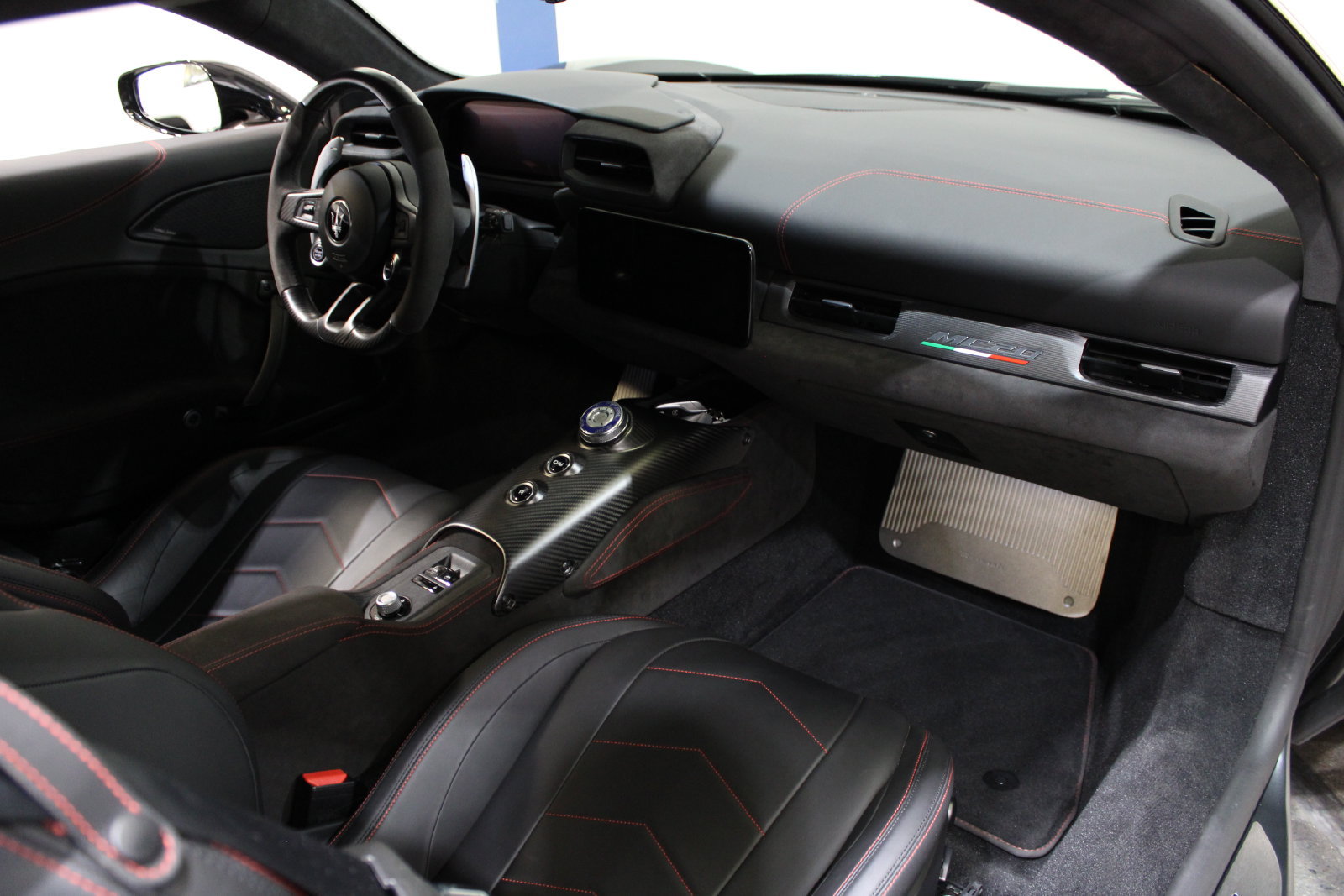 Used 2022 Maserati MC20 Coupe RWD image 31