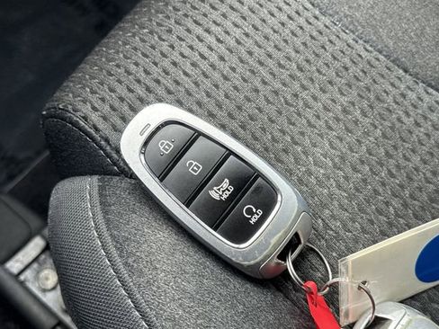 Used 2022 Hyundai Santa Fe SEL image 24