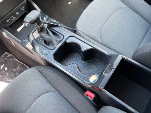 New 2026 Kia K4 FWD image 9