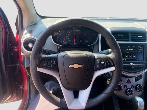 Used 2020 Chevrolet Sonic LT FWD image 11
