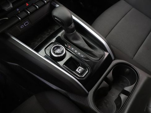 Used 2023 Chevrolet Colorado Trail Boss AWD/4WD image 48