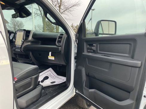 New 2026 RAM 3500 Tradesman image 31