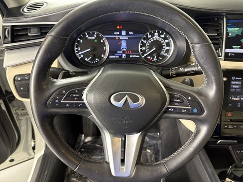 Used 2021 INFINITI QX50 Essential w/ Convenience Package image 18