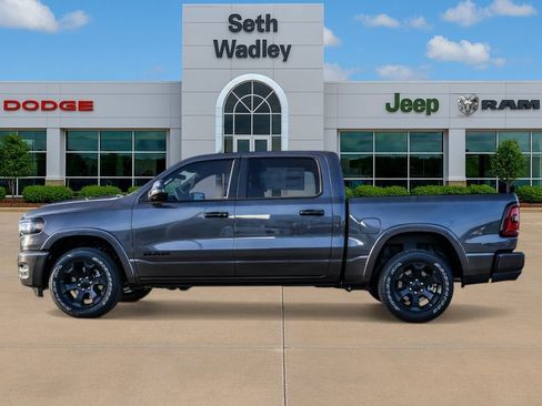 New 2026 RAM 1500 4x4 Crew Cab image 4