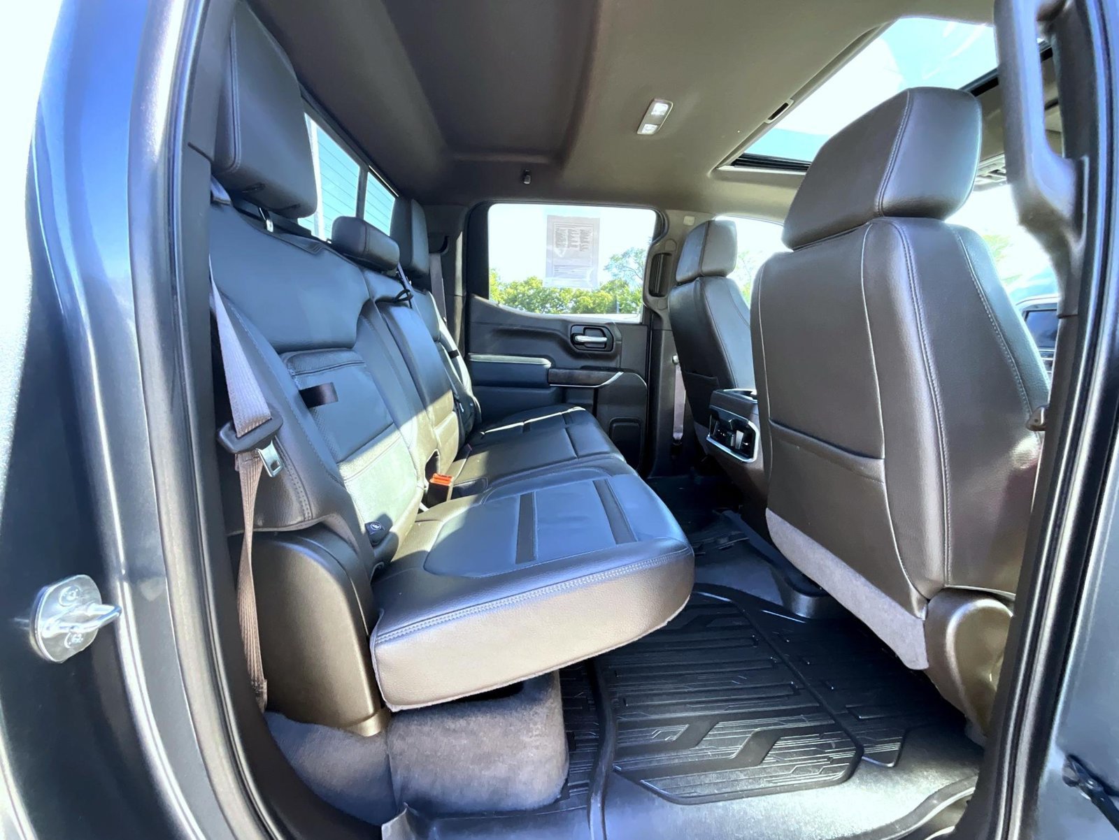 Used 2022 GMC Sierra 1500 Denali w/ Driver Alert Package II AWD/4WD image 27