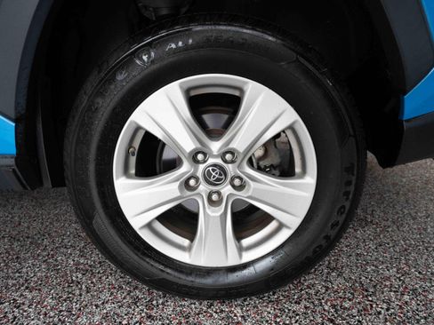 Used 2019 Toyota RAV4 XLE FWD image 30