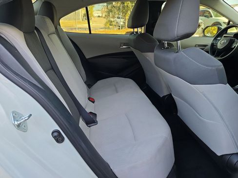 Used 2020 Toyota Corolla LE image 28