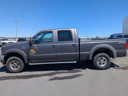 Used 2004 Ford F250 XL AWD/4WD image 3