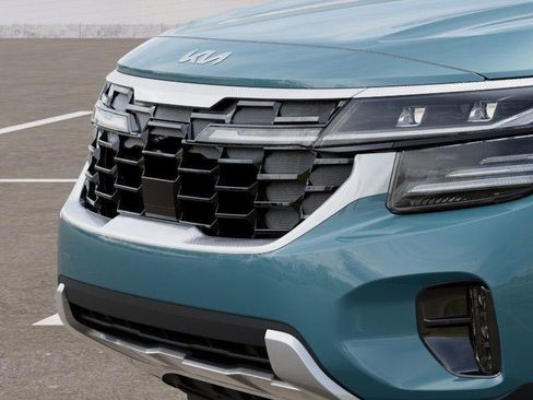 New 2025 Kia Seltos SX image 12