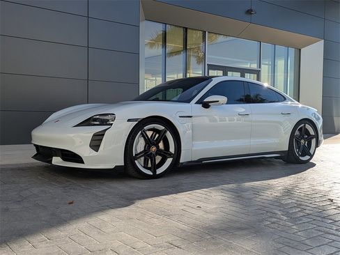 Used 2020 Porsche Taycan Turbo image 1