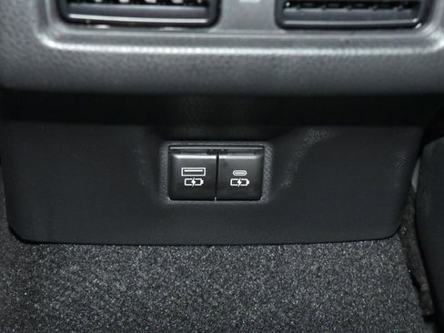Used 2025 Toyota Camry XSE AWD/4WD image 21