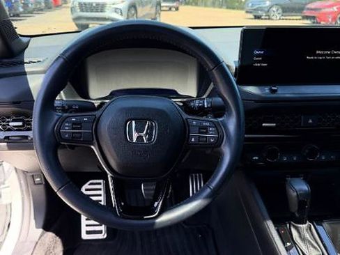 Used 2023 Honda Accord Sport image 21