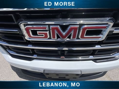 Certified 2026 GMC Acadia Elevation w/ Elevation Premium Package AWD/4WD image 29