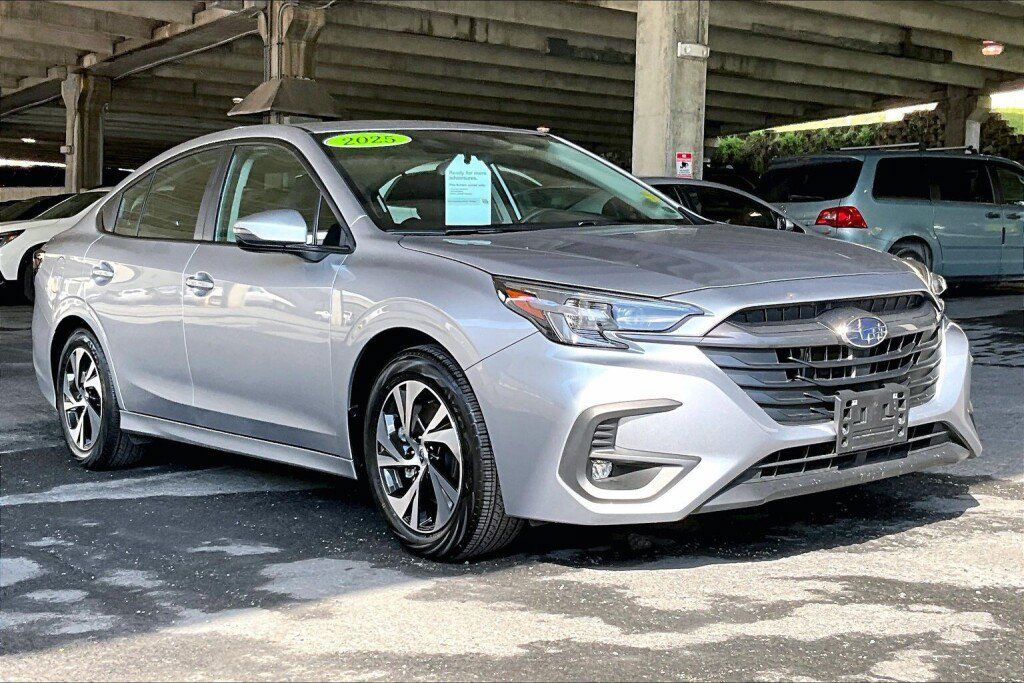 Certified 2025 Subaru Legacy Premium AWD/4WD image 18
