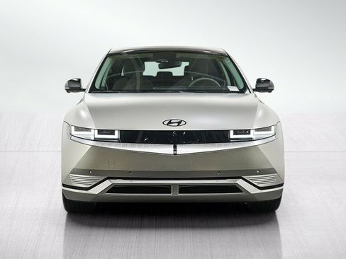 Certified 2024 Hyundai Ioniq 5 Limited AWD/4WD image 8