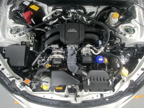 Used 2023 Toyota GR86 Premium w/ ALL Weather Mat Package (TMS) RWD image 21