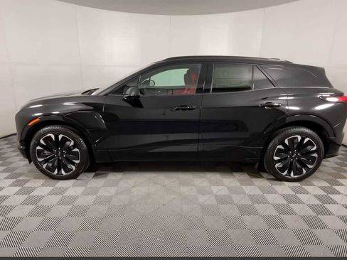 New 2025 Chevrolet Blazer EV RS image 10