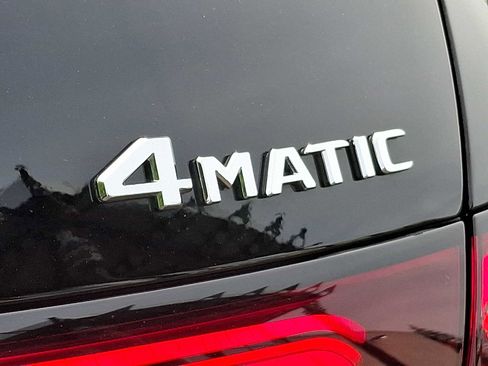Used 2026 Mercedes-Benz GLC 300 4MATIC image 28