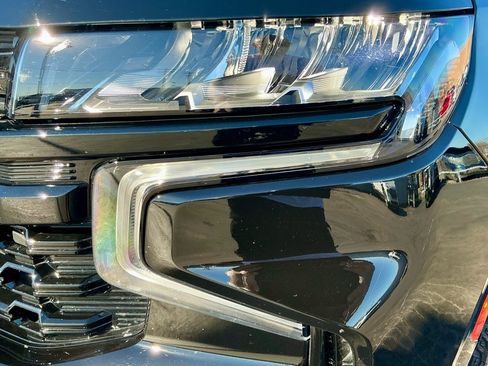 Used 2024 Chevrolet Tahoe Z71 w/ Luxury Package image 10