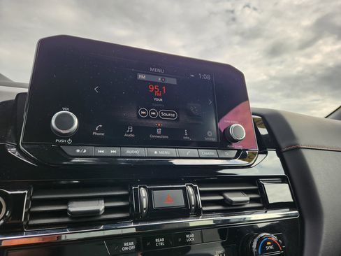 Used 2023 Nissan Pathfinder Rock Creek image 25