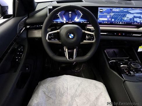 New 2026 BMW 530i xDrive w/ M Sport Package image 15