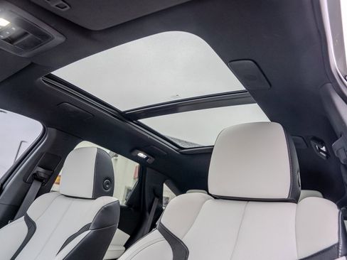 Used 2024 Acura ZDX A-Spec image 18