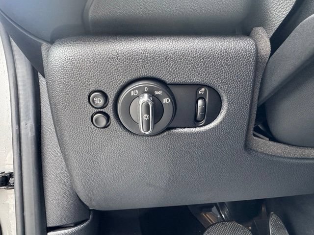 Used 2023 MINI Cooper S FWD image 15