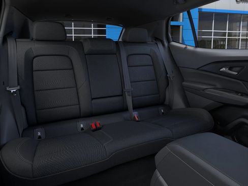 New 2026 Chevrolet Equinox EV LT image 17