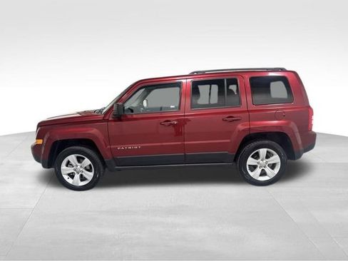Used 2015 Jeep Patriot Latitude image 11