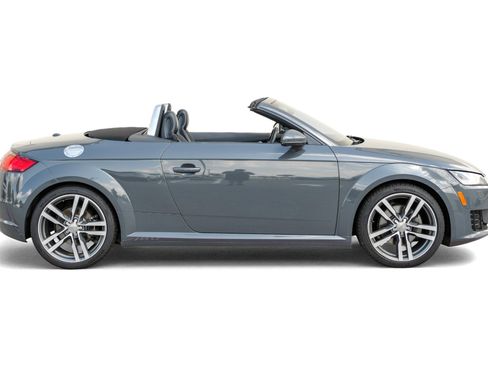 Used 2017 Audi TT 2.0T w/ Technology Package image 7