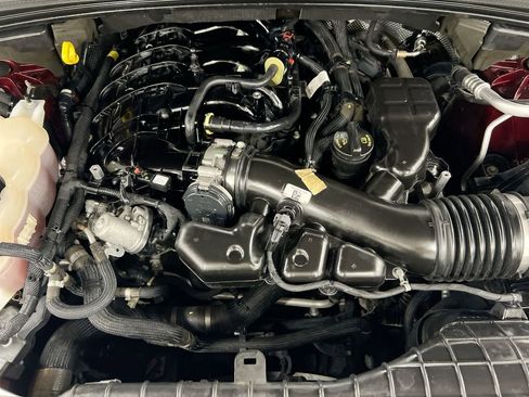 Used 2021 Jeep Grand Cherokee L Laredo image 25