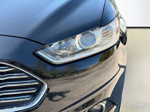 Used 2016 Ford Fusion Titanium image 9