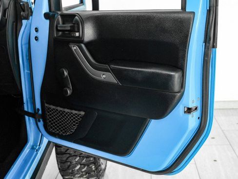 Used 2018 Jeep Wrangler Sport image 34