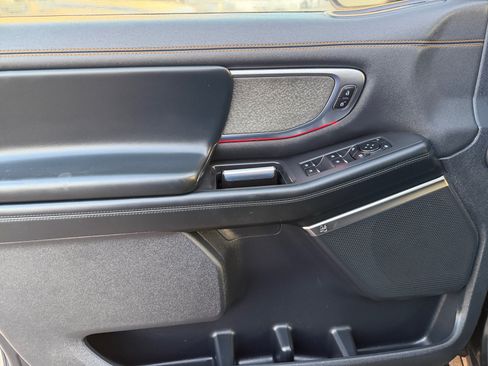 Certified 2025 Ford Expedition Tremor AWD/4WD image 17