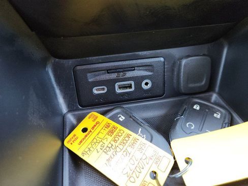 Used 2023 GMC Terrain Denali image 51