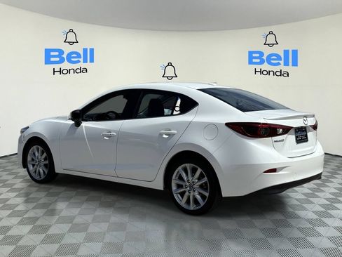Used 2017 MAZDA MAZDA3 Grand Touring w/ Premium Equipment Package FWD image 3