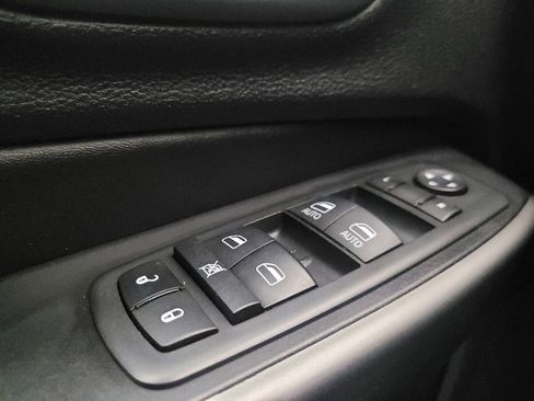 Used 2020 Jeep Cherokee High Altitude AWD/4WD image 27