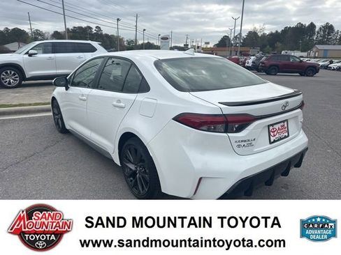 Used 2024 Toyota Corolla XSE image 5