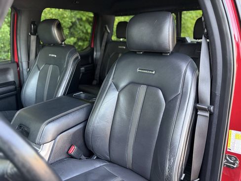Used 2015 Ford F150 Platinum w/ Equipment Group 701A Luxury AWD/4WD image 15