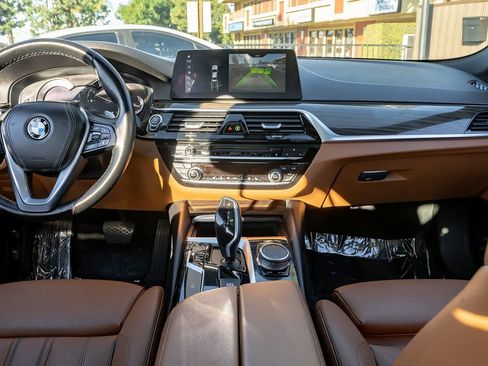 Used 2018 BMW 540i image 22