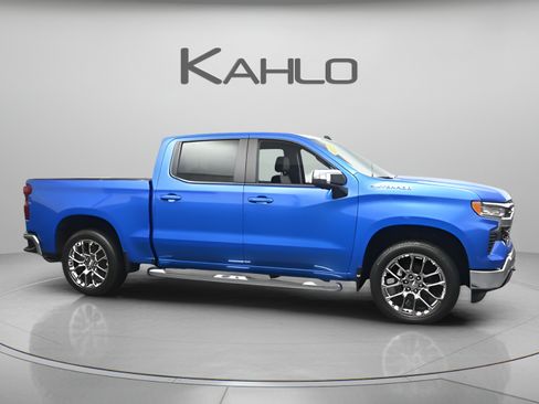 Used 2025 Chevrolet Silverado 1500 LT w/ Safety Package AWD/4WD image 23